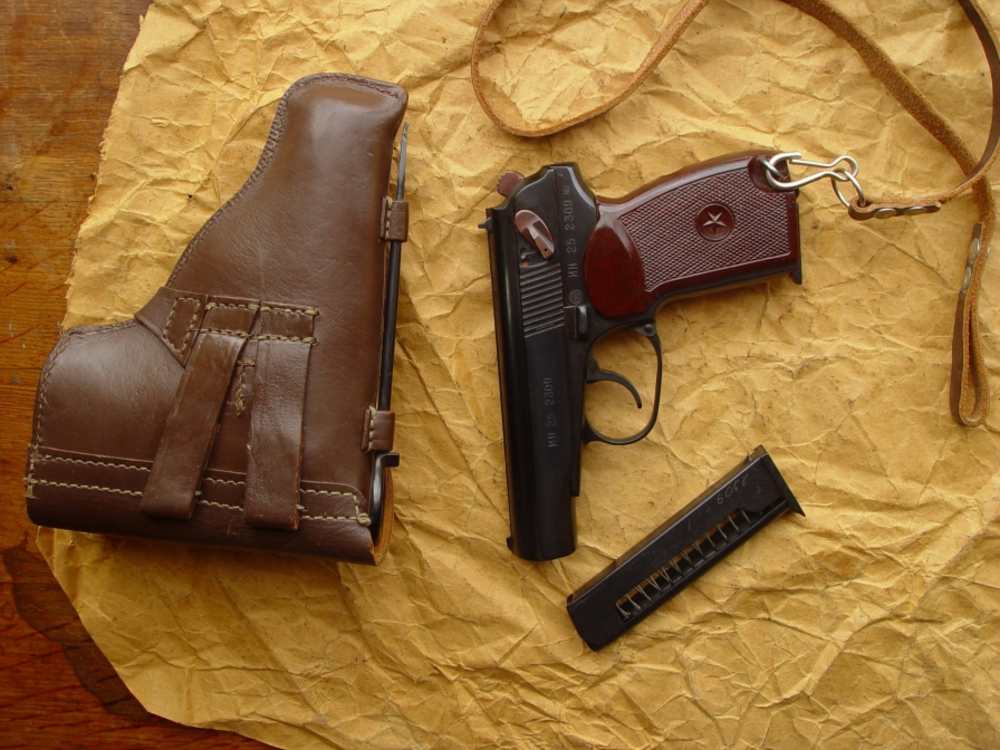 Mint Circle 10 Bulgarian Makarov 9x18 Holster & 2x matching magazines NICE!-img-19