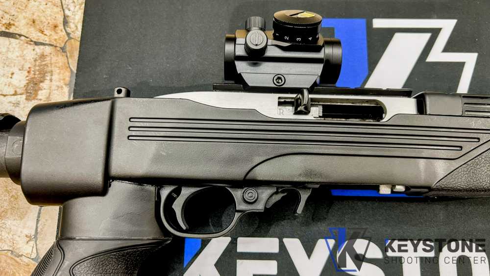 Ruger 10/22 Carbine 16" SemiAuto Foldable Rifle w/ Optic, 3 Mags, Soft Case-img-13