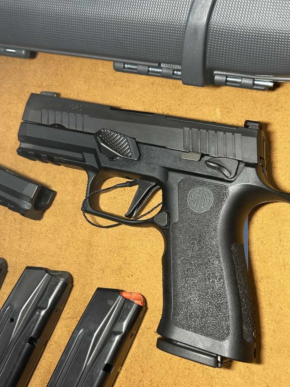 Sig Sauer P320 Semi automatic 9mm Pistol #00521-img-1