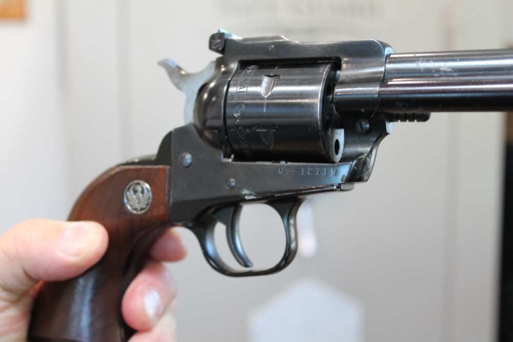 ruger single six new model 22 LR/mag convertible w/ holster-img-6