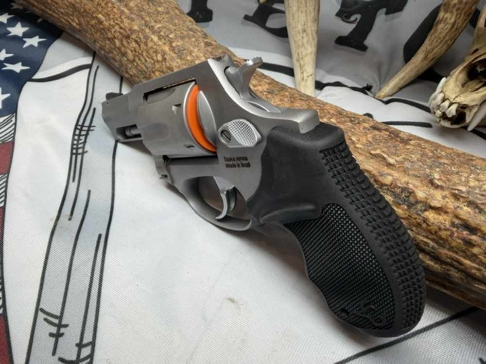Taurus M327 327 Federal Mag Revolver-img-4