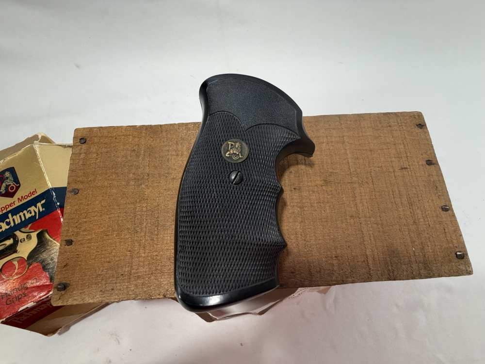 Vintage Pachmayr Thompson Center Contender "Gripper" Rubber Handgun Grip-img-5