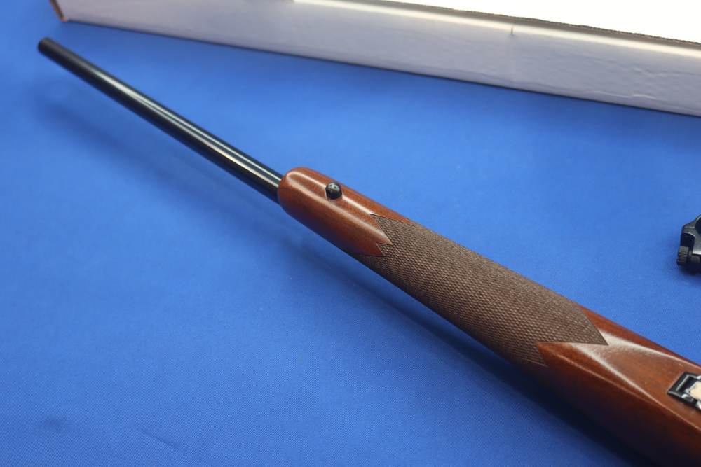 Ruger Model M77 Hawkeye Rifle 257 ROBERTS 22" Blued Walnut 37115 NEW 257ROB-img-37