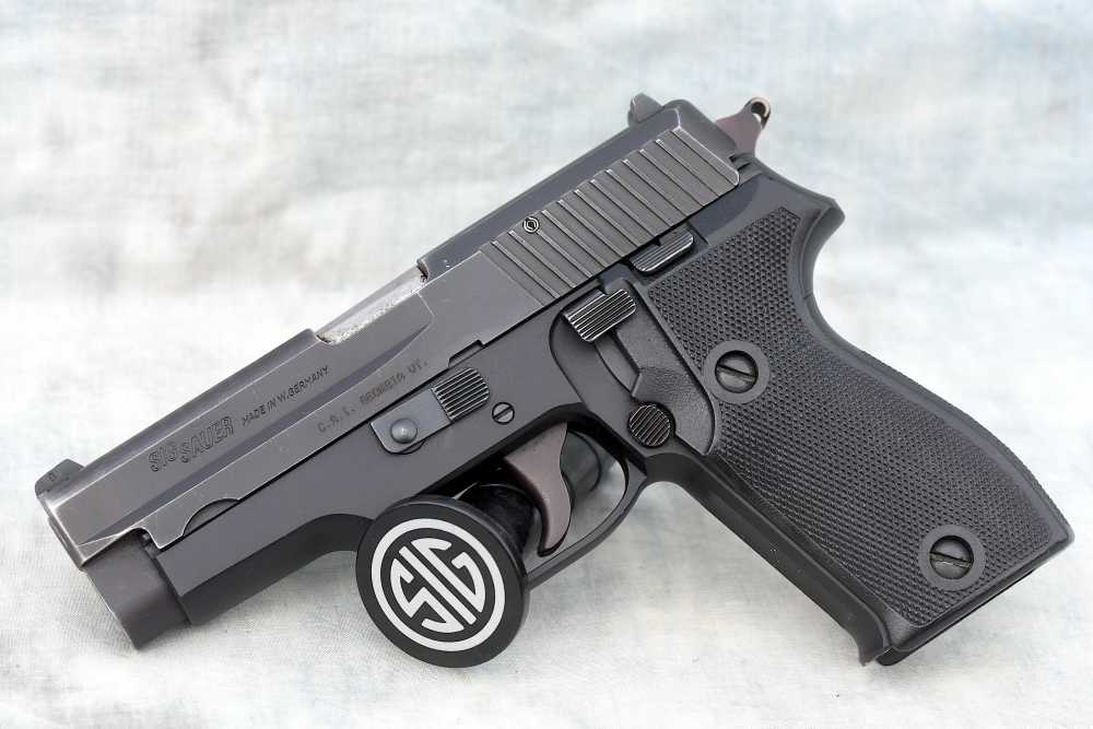 GERMAN Sig Sauer P6 9mm PENNY-img-0