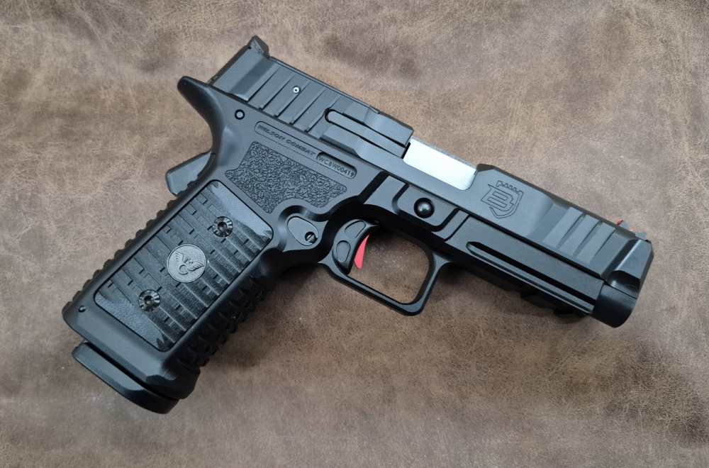 NIB WILSON COMBAT BULWARK 9MM 4" CASE-img-12