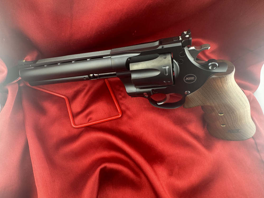 Nighthawk KORTH Mongoose 8 shot 357 6" Mag Walnut Grips New in Box-img-3