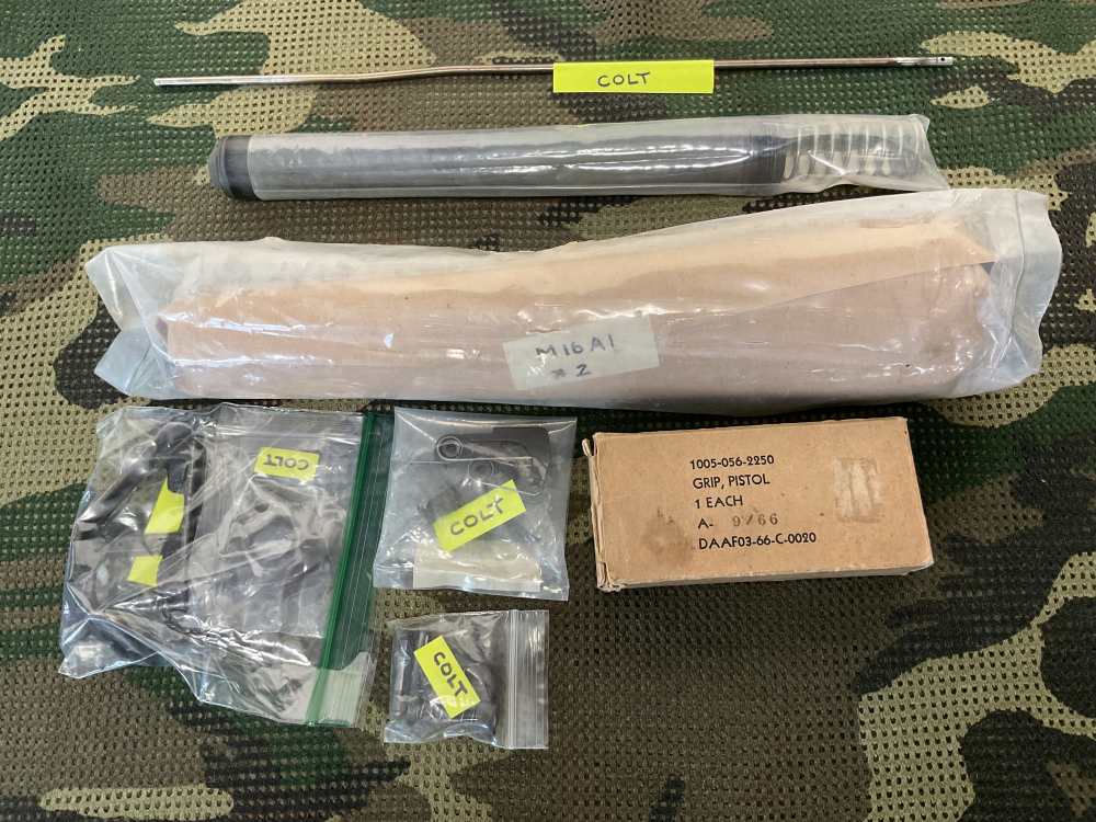 Colt M16 / SP1 Parts Lot. Vintage AR-15. Retro. Colt.-img-0