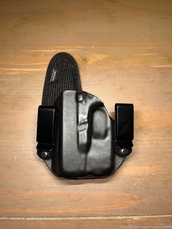 Left hand Glock 26 w/ tlr6 stealth gear usa ventcore aiwb holster-img-0