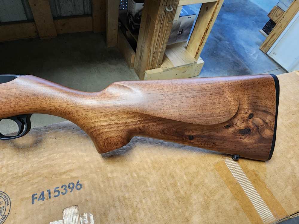 PICS! NEW RUGER SPORTER 10/22 RIFLE ENGRAVED .22 31237 10 22 SERIES WALNUT-img-12