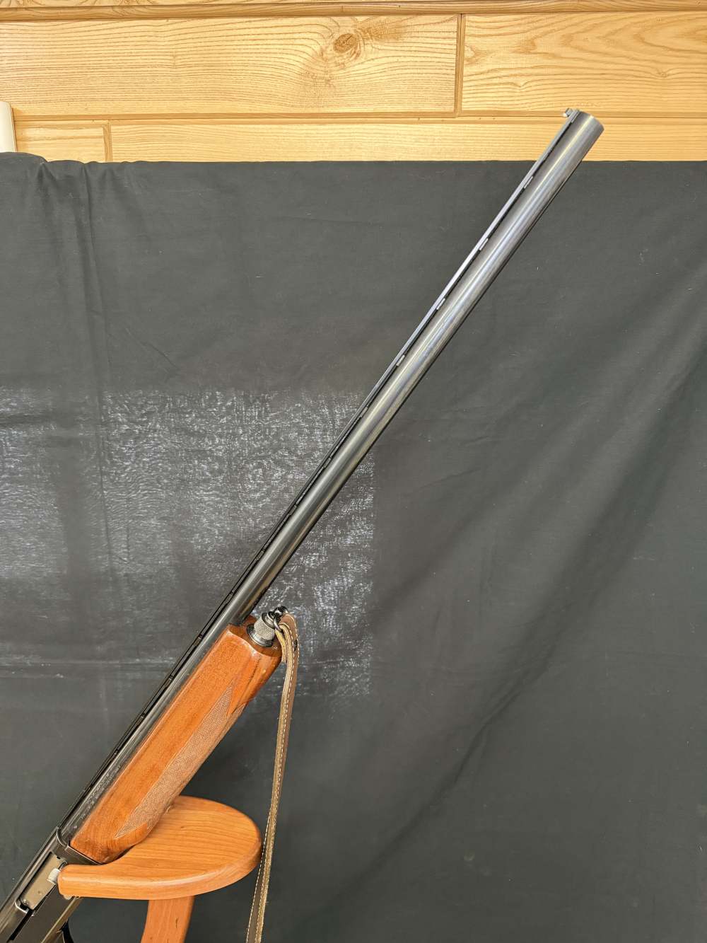 Vintage Ithaca Mag-10 10ga 32" barrel Semi-Auto Rare No Reserve-img-4