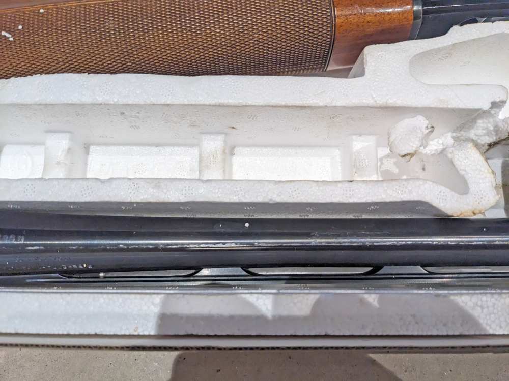 COLLECTORS! Beretta A303  Sporter with BOX! 12GA 28" Semi-Auto Chokes!-img-28