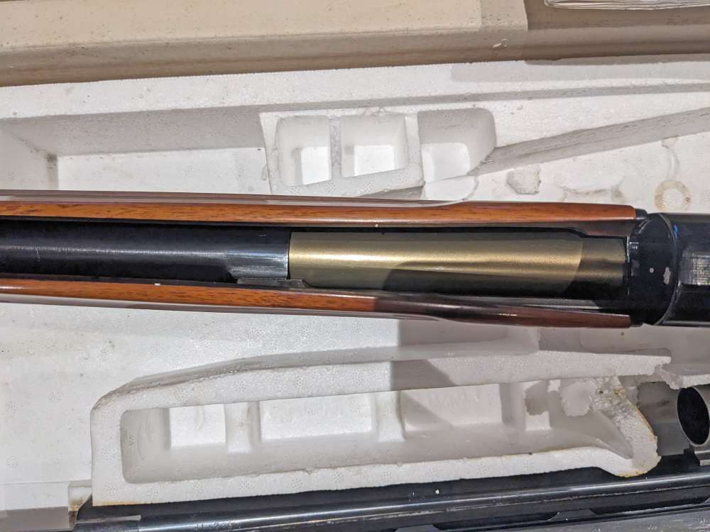 COLLECTORS! Beretta A303  Sporter with BOX! 12GA 28" Semi-Auto Chokes!-img-19