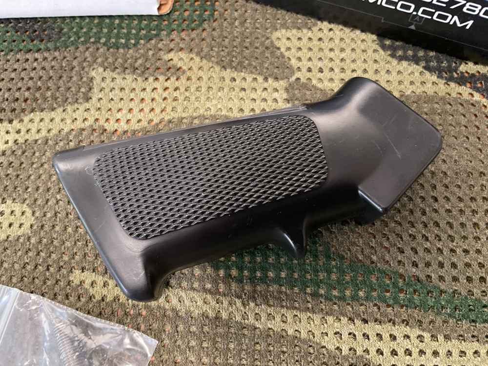 Knights Armament Pistol Grip. KAC. M16/AR-15/M4. -img-5