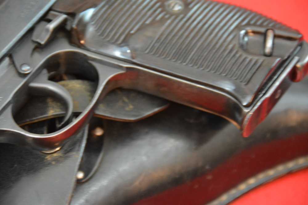 Rare Early-Production Mauser BYF 42 P.38 Full Rig-img-19