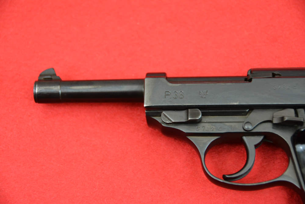 Rare Early-Production Mauser BYF 42 P.38 Full Rig-img-8