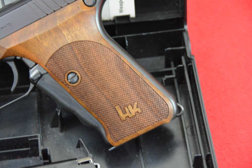 "Last Generation" 2003 H&K P7M8 with Karl Nill Presentation Grips NEW-img-10