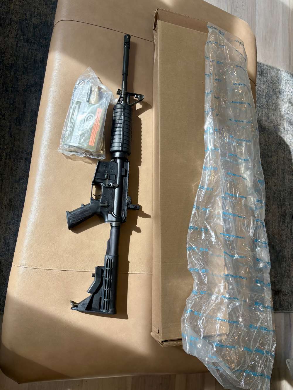 COLT AR-15 M4 Carbine 5.56 NATO  (Roll marked LE6920) -img-0