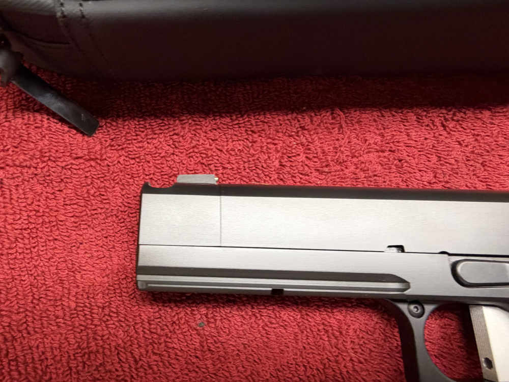 Nighthawk TRS Comp 9mm 2011 - LOOKS BRAND NEW -img-11