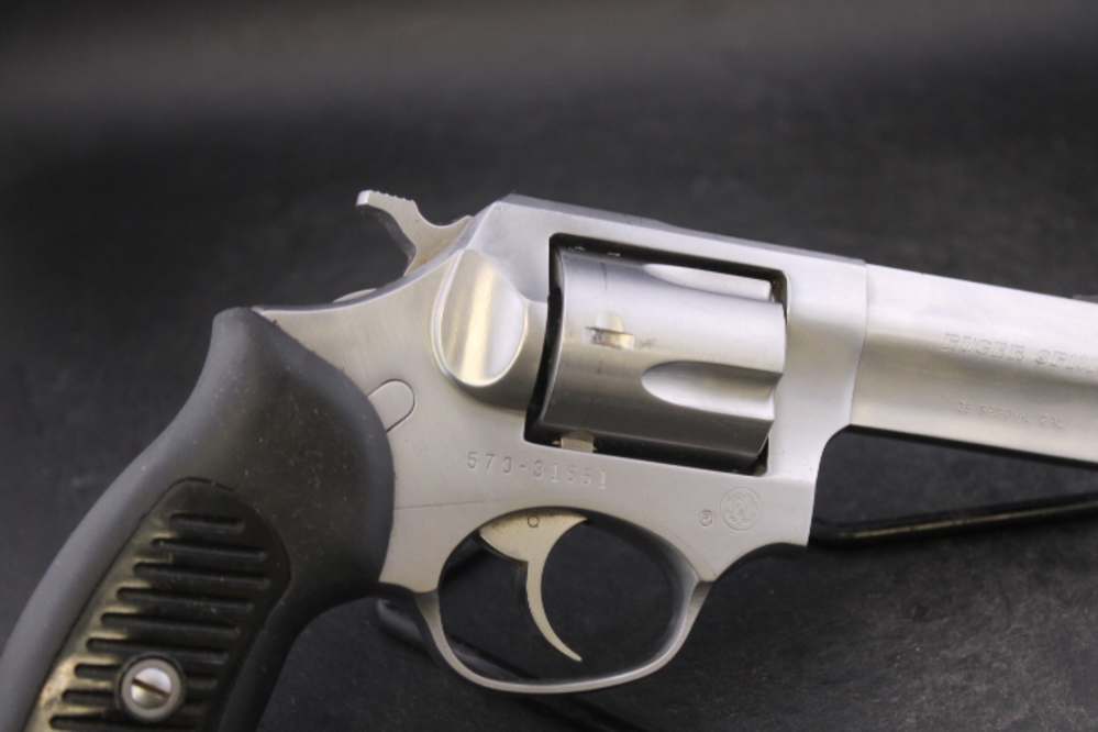 Ruger SP101 .38 SPL Item P-84-img-3