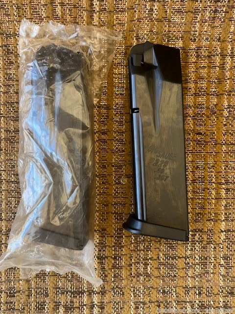 NEW SIG P229 Factory Magazine 2-PACK, 12 Round Rnd 40/357 In The Wrap!-img-0