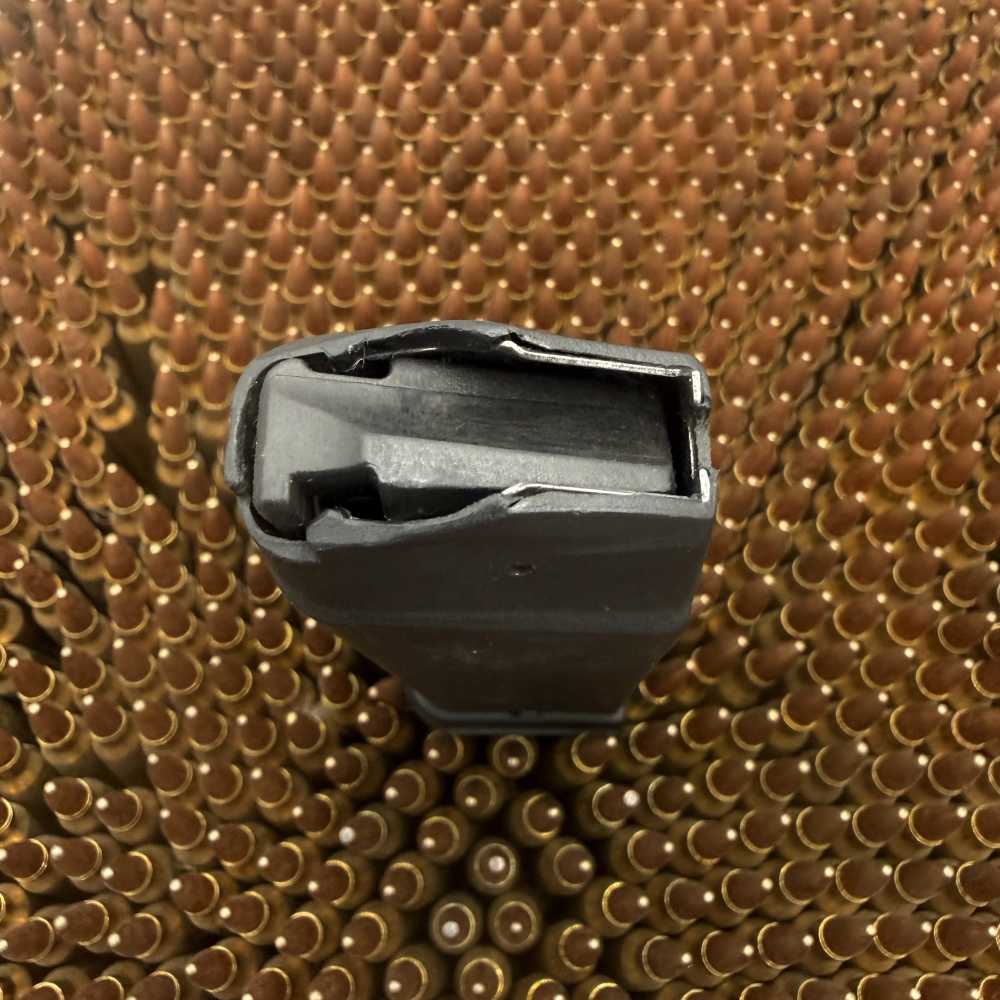 Rare Glock 17 Magazine Early Pre-US AA-AF Prefix Small Notch P80 Gen 1-img-4