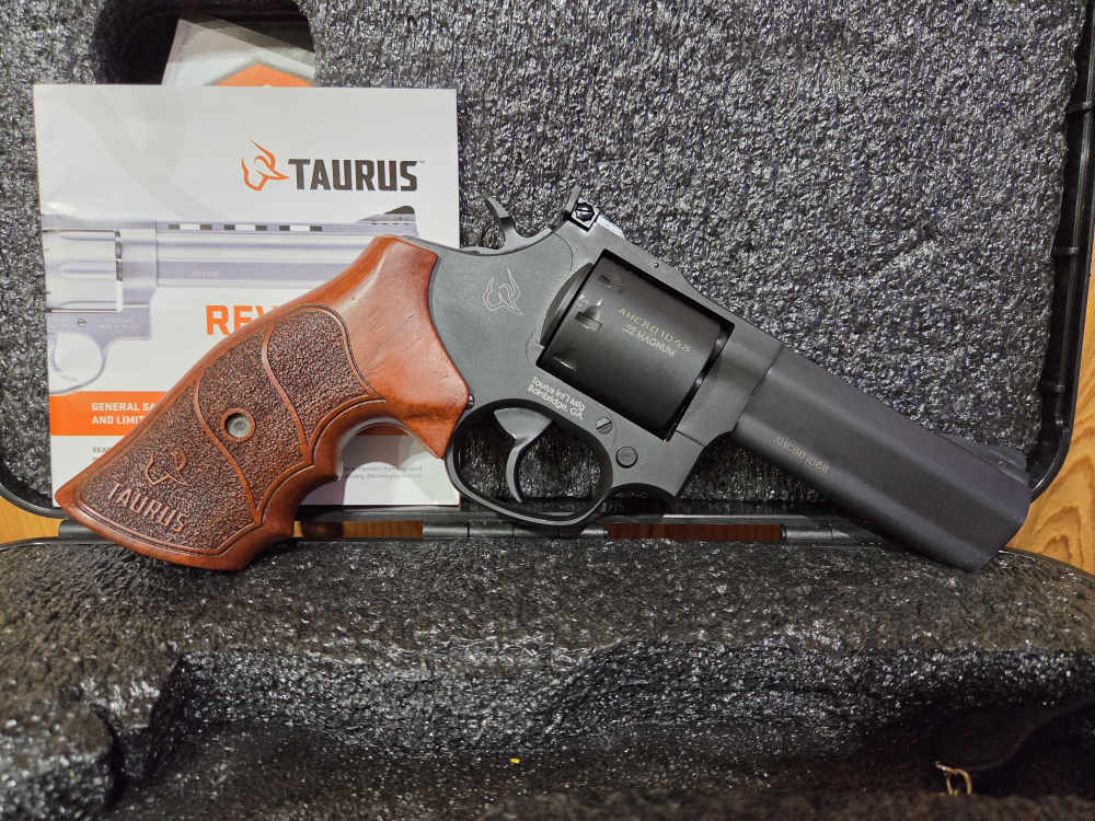 Taurus 992 Tracker 4" 9 Shot 22 Magnum Plus 22LR Cylinder -img-2