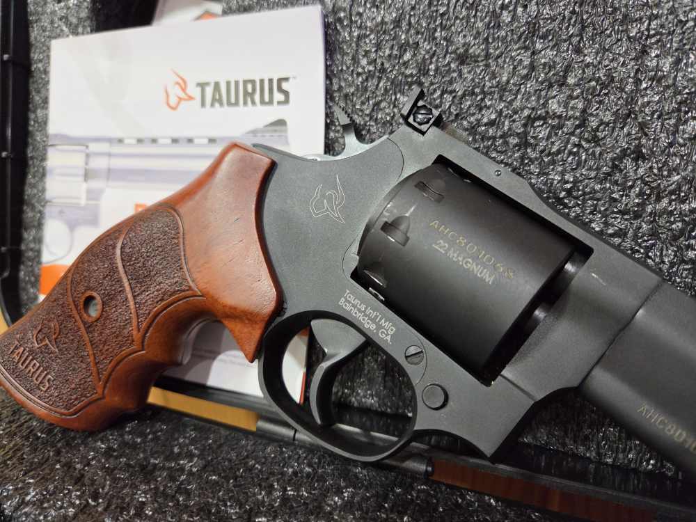 Taurus 992 Tracker 4" 9 Shot 22 Magnum Plus 22LR Cylinder -img-4