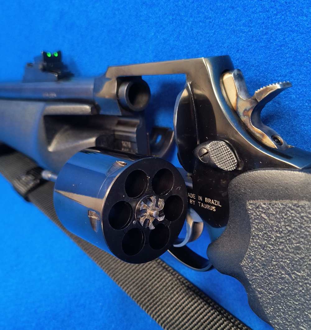 Taurus Circuit Judge 44mag-img-14