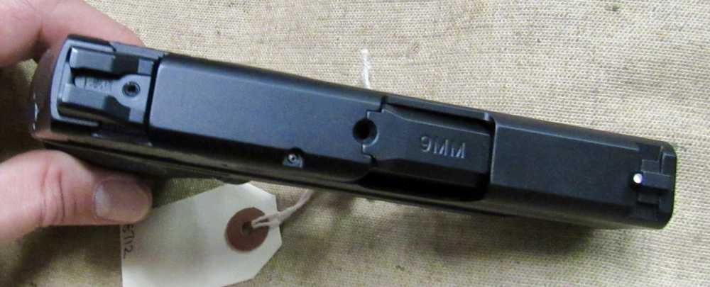 Smith & Wesson M&P9 Shield M2.0 9mm Pistol in Box .01 NO RESERVE-img-2