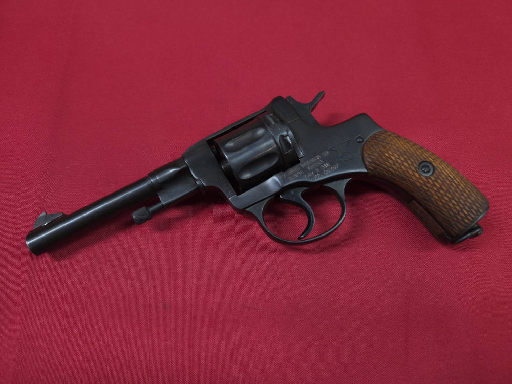 Tula Nagant M1895 1895 7rd 7.62x28mmR WWII Revolver 1941 C&R-img-0