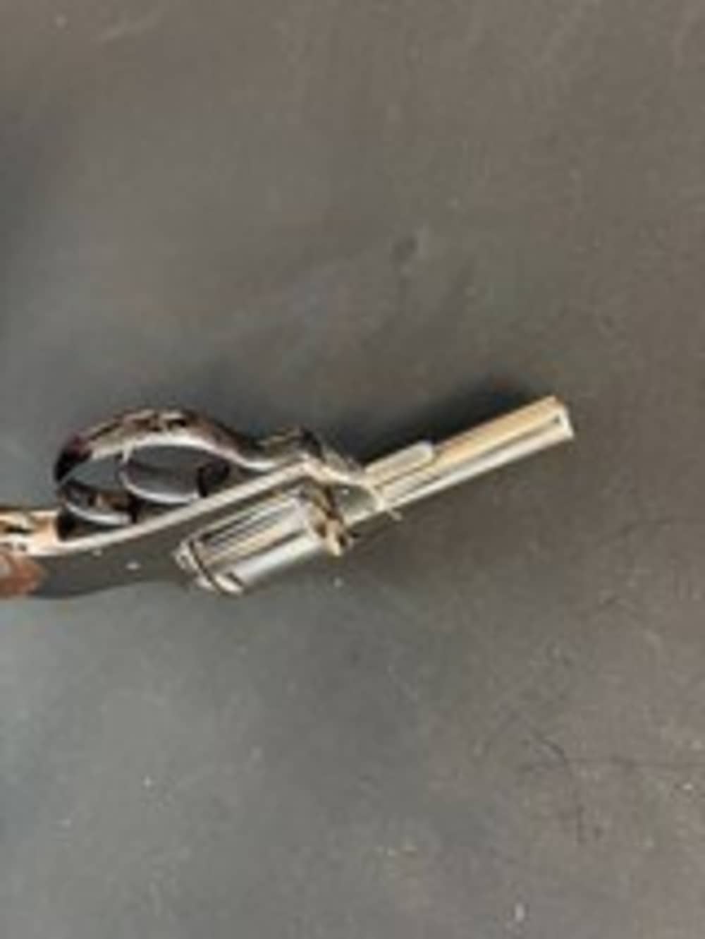 Harrington & Richardson Victor Model .32 S&W Revolver.  C&R OK-img-5
