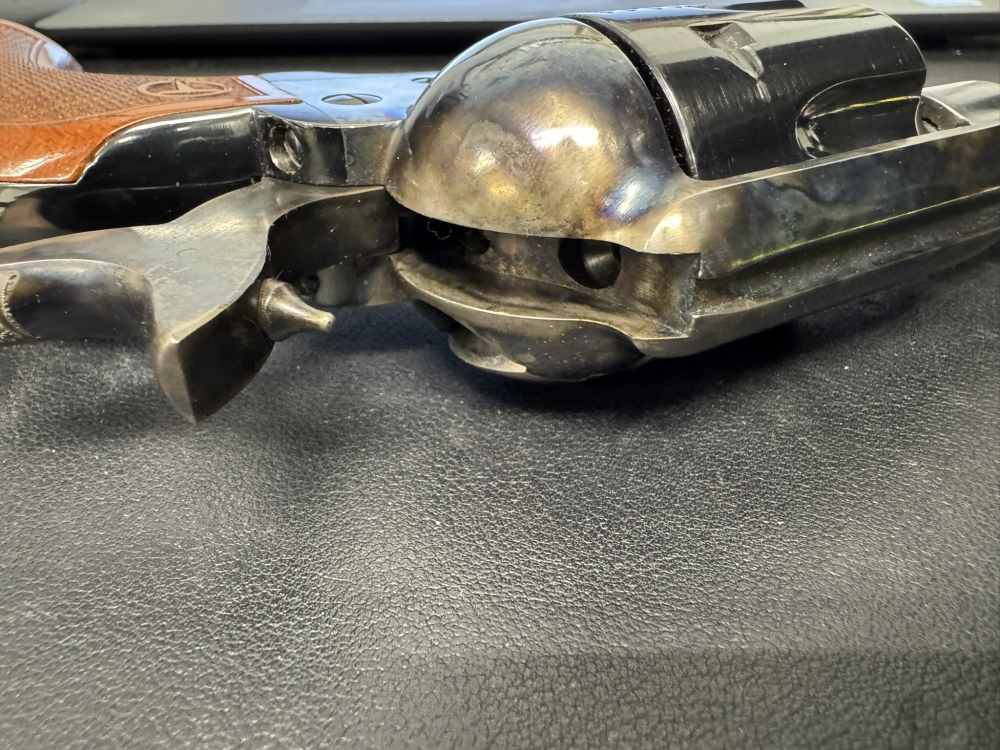 A. Uberti / Taylor's & Co SAA 1873 .44-40-img-15
