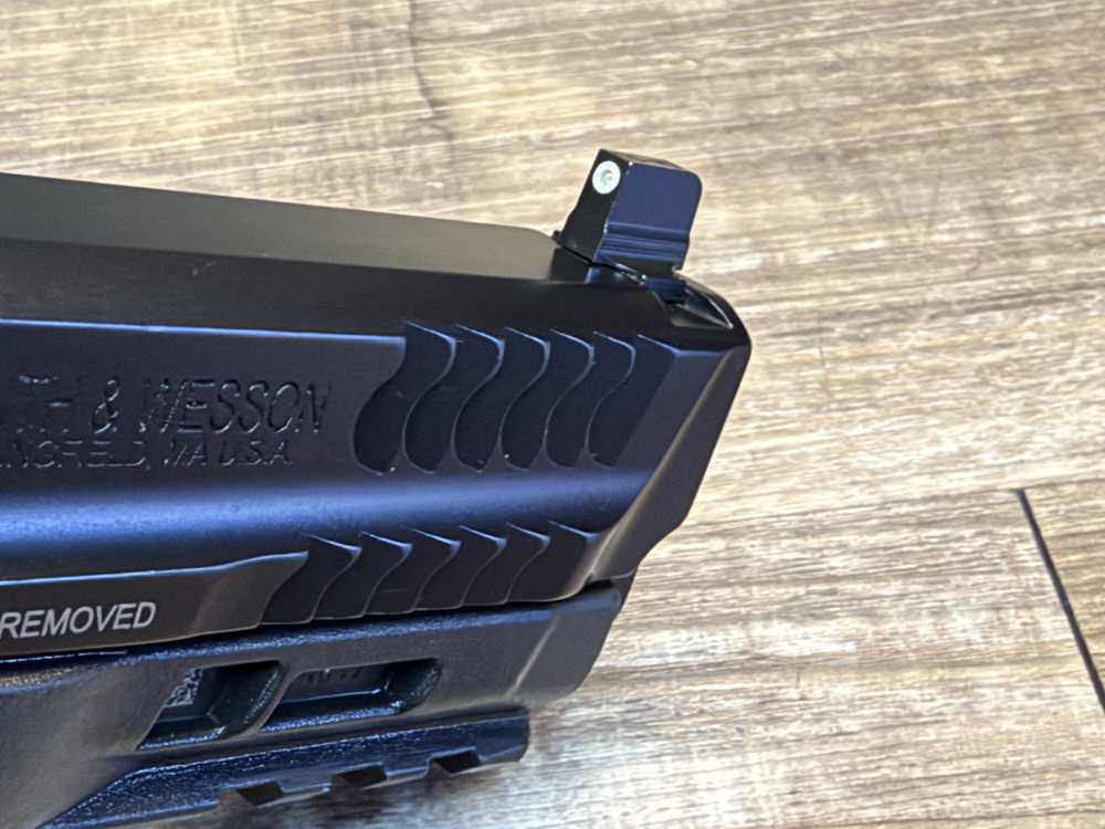 M&P9 M2.0 (Optic Ready) LE/Police trade-in, excellent cond!-img-5