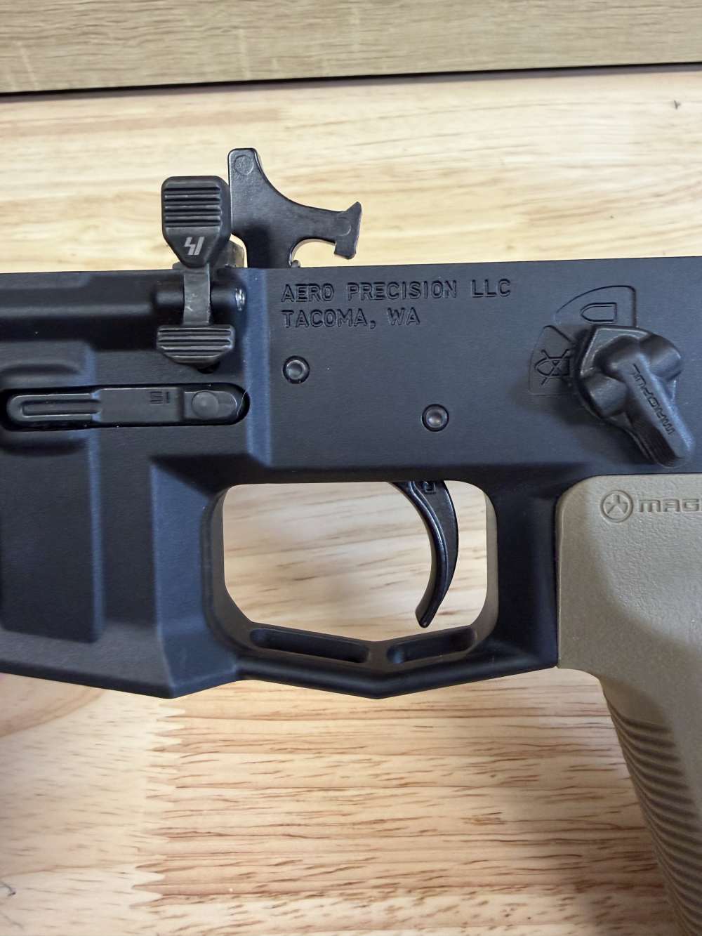 Aero Precison 300 Blackout Upper & Lower 10" w/ Upgrades! Like New!-img-18