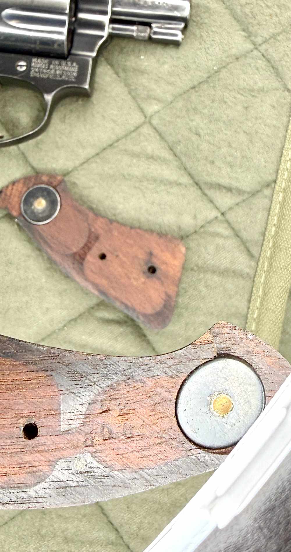 S&W 36 (Pre-model) blued 2 inch square butt Diamond Medallion grips-img-25