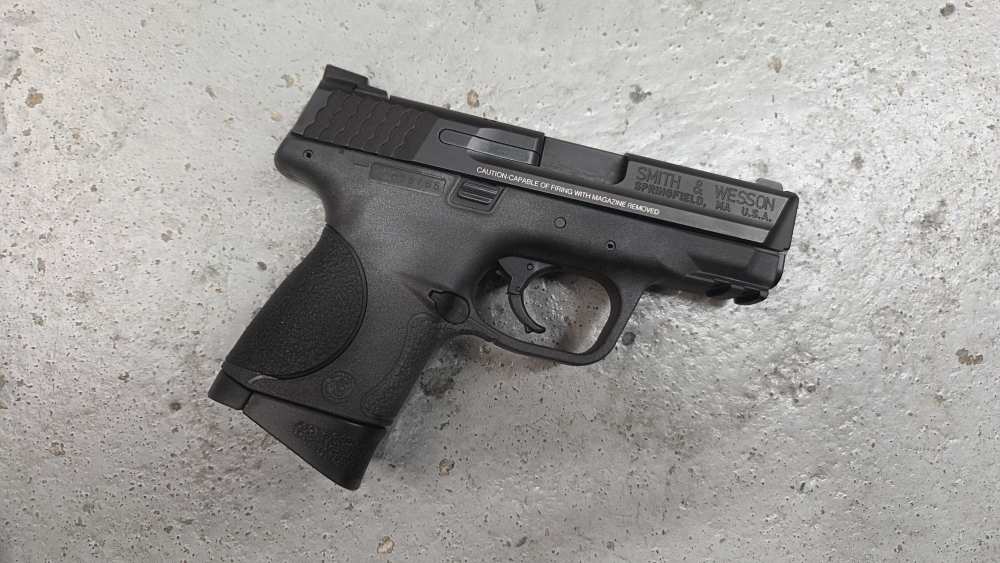 Smith & Wesson M&P 9C Pistol 9mm (2 Mags) Sub-Compact-img-2