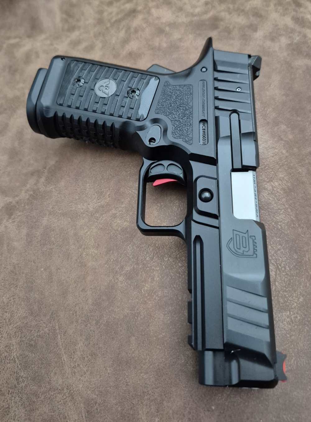 NIB WILSON COMBAT BULWARK 9MM 4" CASE-img-7
