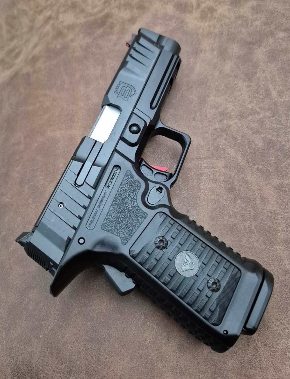 NIB WILSON COMBAT BULWARK 9MM 4" CASE-img-5