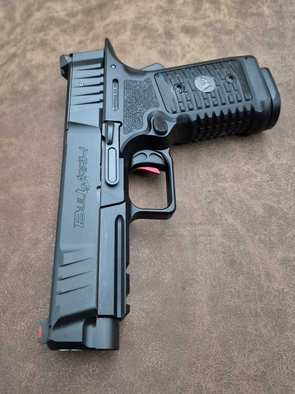 NIB WILSON COMBAT BULWARK 9MM 4" CASE-img-8