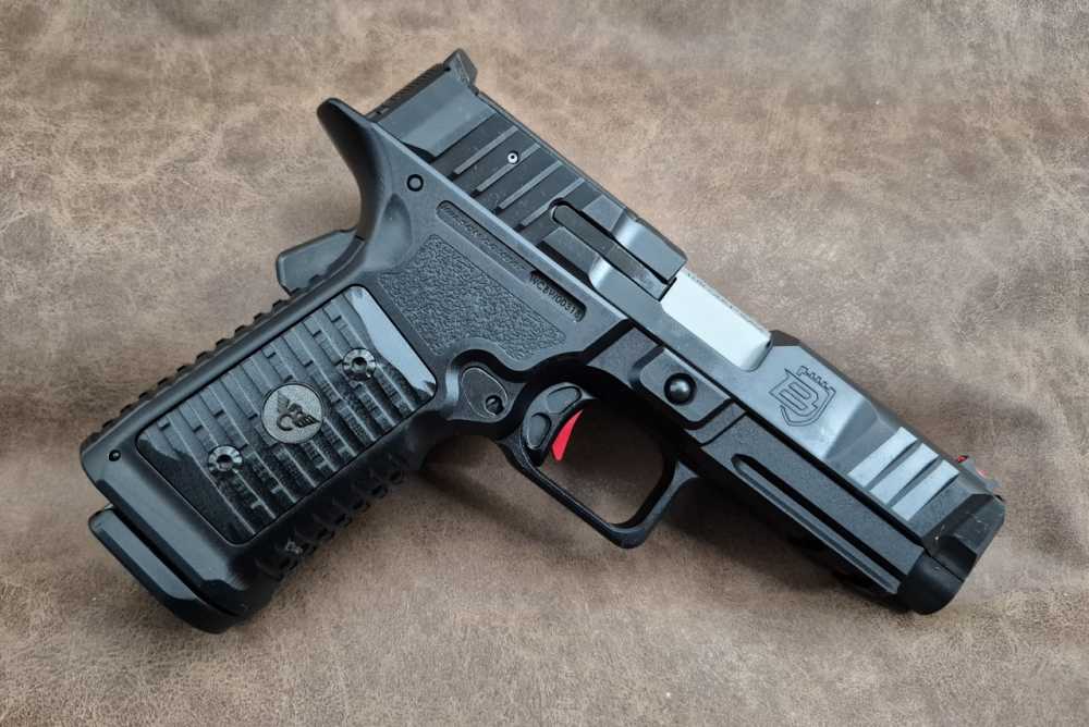NIB WILSON COMBAT BULWARK 9MM 4" CASE-img-11
