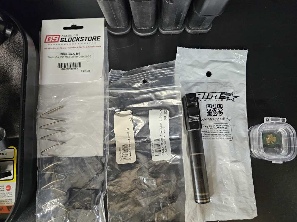 Glock 19 Gen5 MOS G19 Gen 5, comp barrel +5 MAGS & ORIG CASE LOTS OF EXTRAS-img-3