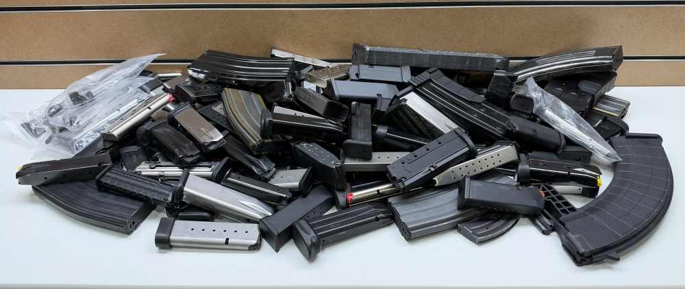 134 Ct. MAGAZINE LOT-img-7