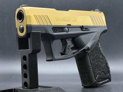 Taurus GX4 PVD Gold 9mm