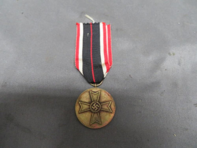 WWII GERMAN WAR MERIT MEDAL-ORIGINAL