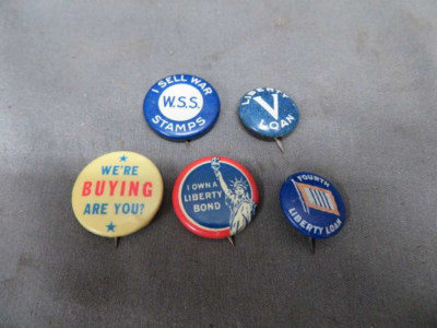 LOT OF 5 WWII AMERICAN WAR BOND BUTTONS PINS