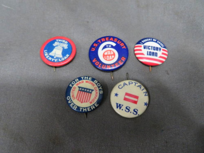 LOT OF 5 WWII AMERICAN WAR BOND BUTTONS PINS