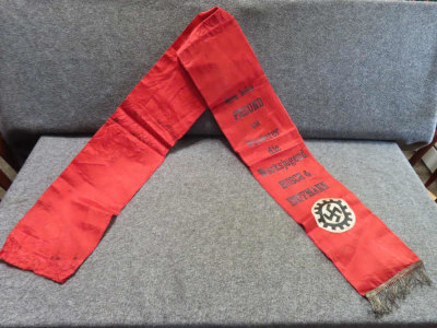 WWII GERMAN CASKET BANNER WITH LABOR CORP INSIGNIA AND FACTORY NAME