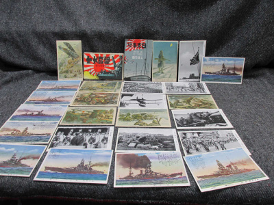 LOT OF 24 ORIGINAL WWII ERA JAPANESE MILITARY POSTCARDS/2 STORAGE ENVELOPES