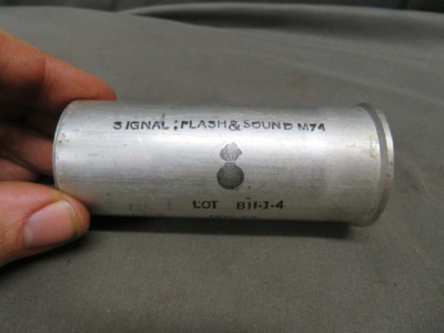 US MILITARY SIGNAL, FLASH & SOUND, M74-DATED 1953-LIVE