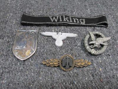 5-PIECE WWII GERMAN CUFF TITLED, BADGES, CAP EAG, SS, ALL VINTAGE REPRO